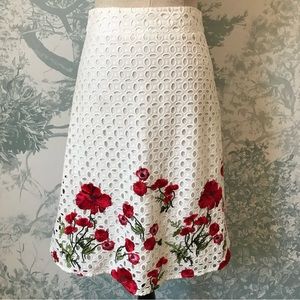 Orsay White Poppy Print Eyelet Skirt (EUR 34)